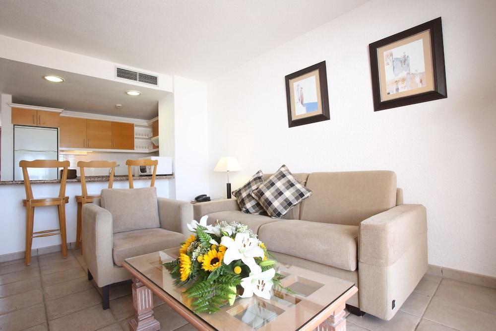 Beverly Hills Suites - Excel Hotels & Resorts Los Cristianos  Exterior photo