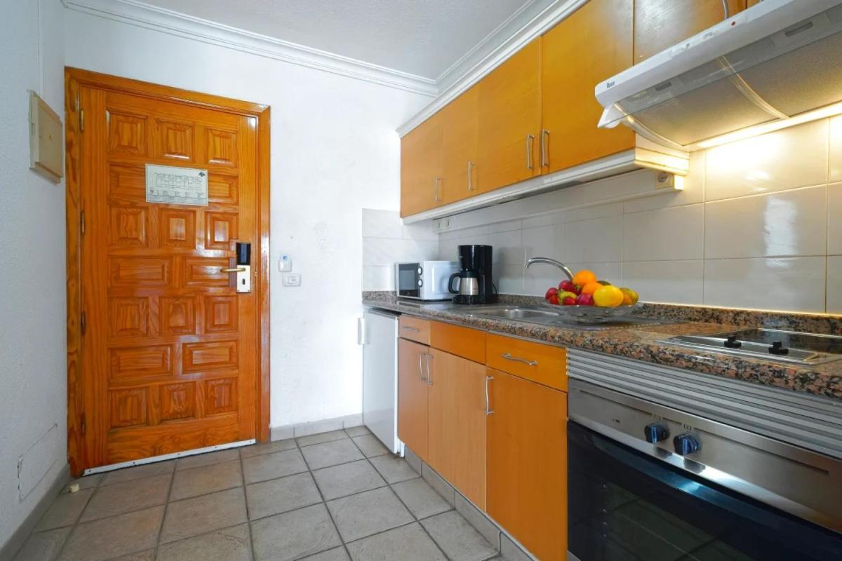 Beverly Hills Suites - Excel Hotels & Resorts Los Cristianos  Exterior photo