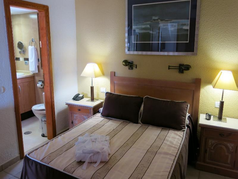 Beverly Hills Suites - Excel Hotels & Resorts Los Cristianos  Exterior photo